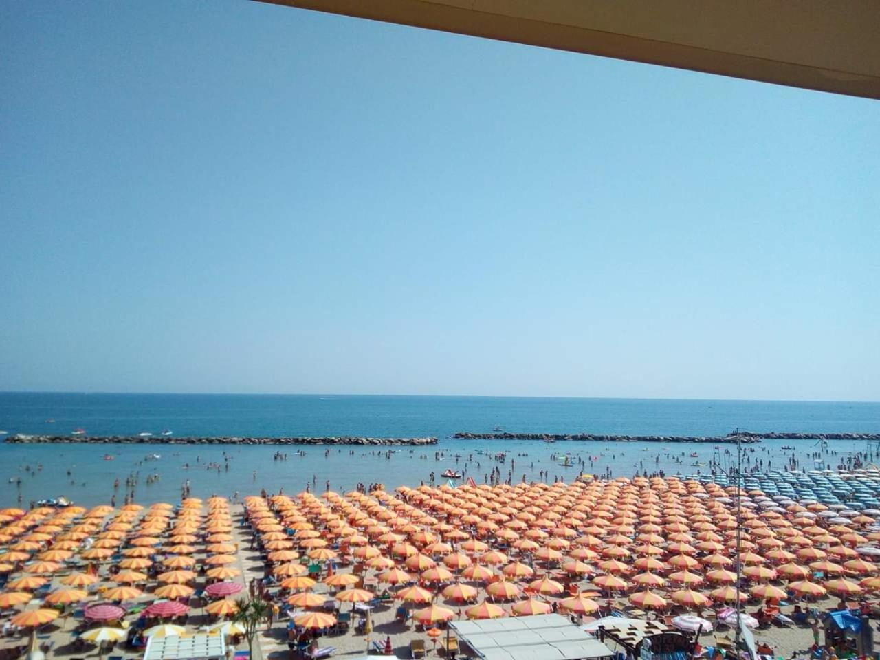 Villa Dolcevita Bellaria-Igea Marina Exterior photo
