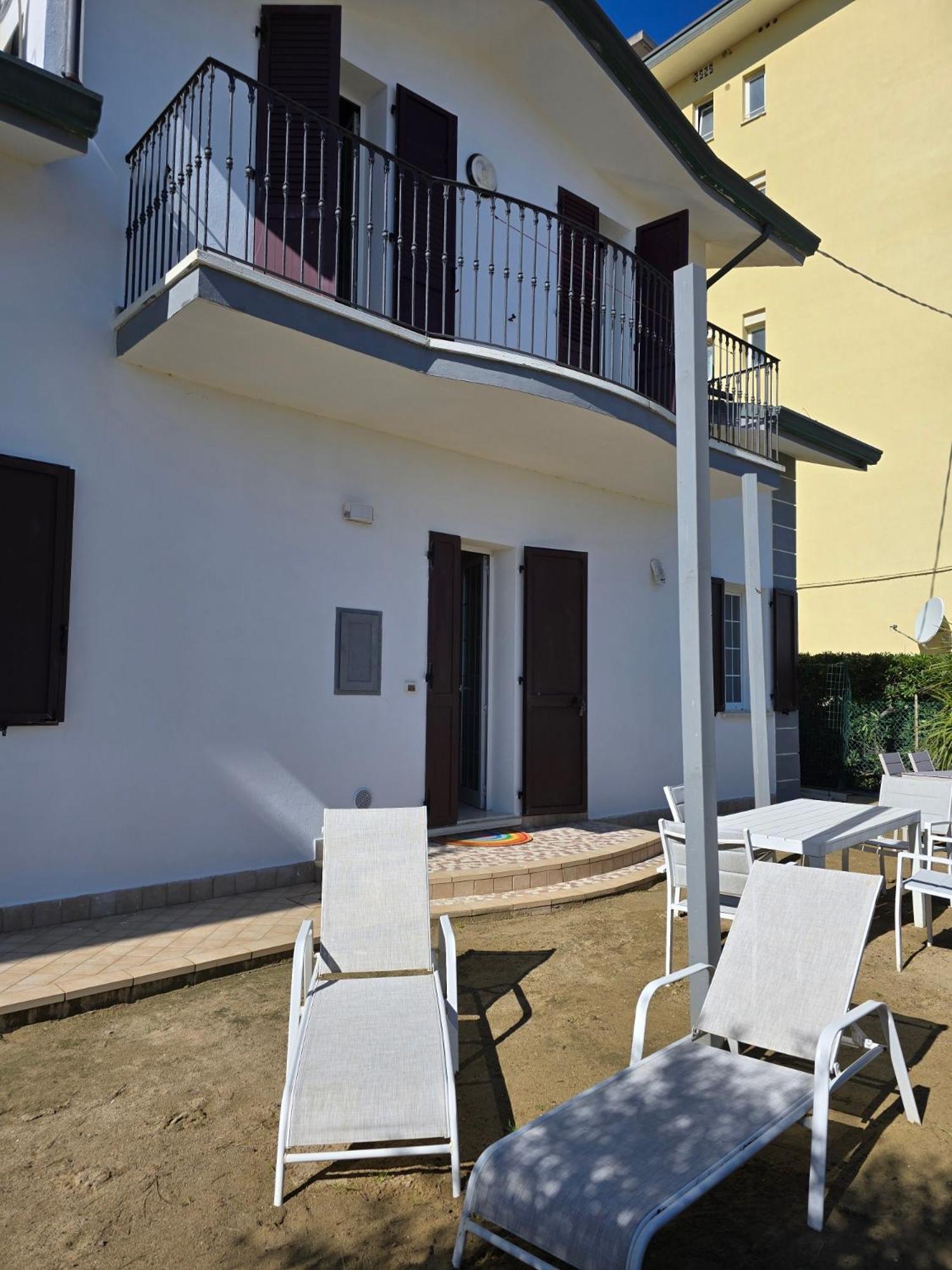 Villa Dolcevita Bellaria-Igea Marina Exterior photo